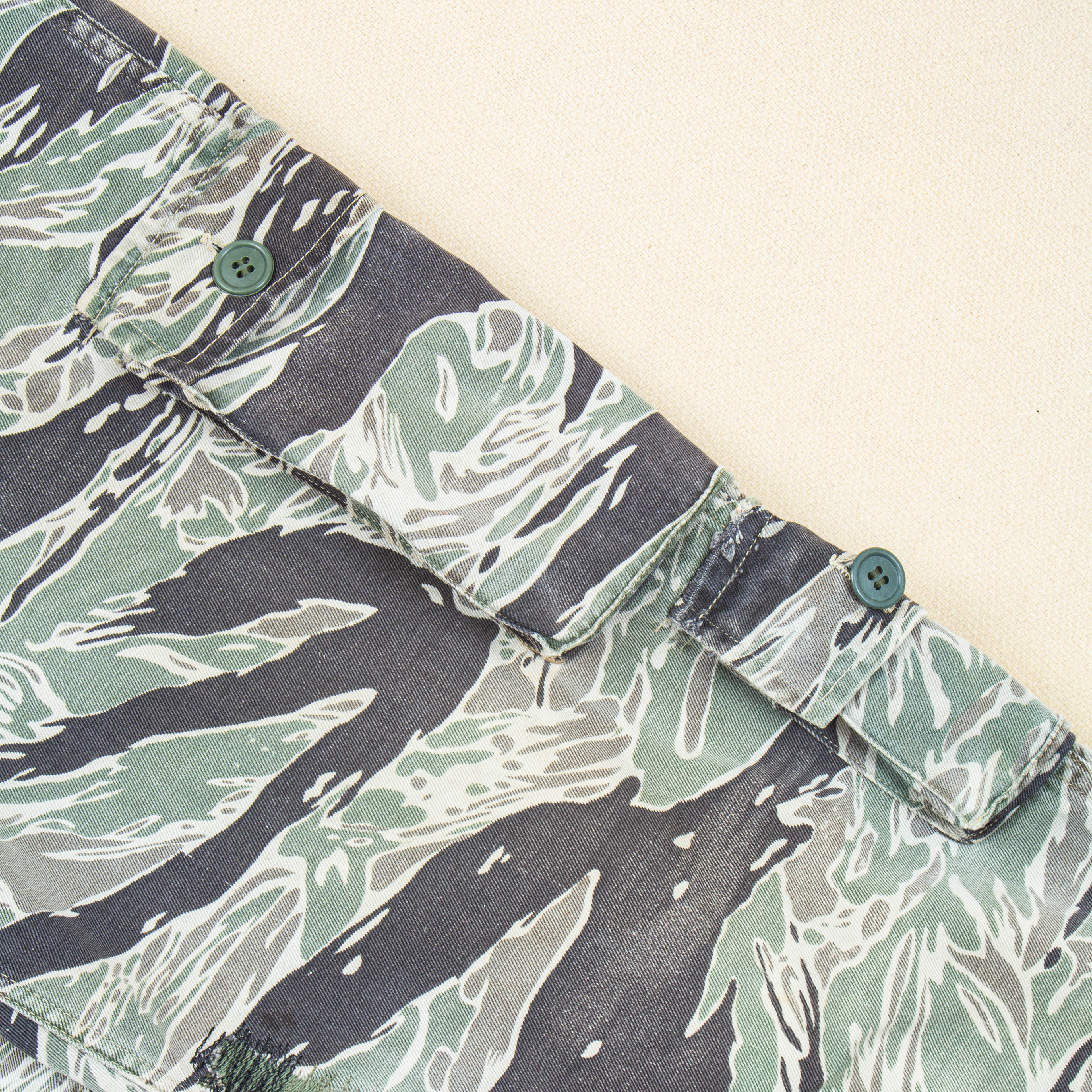 60s Vietnam War Vintage Tadpole Sparse (TDS) Tigerstripe Trousers - 28x29 - Image 3
